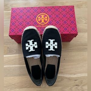 TORY BURCH EVERLY CANVAS SPADRILLE BLACK AND IVORY